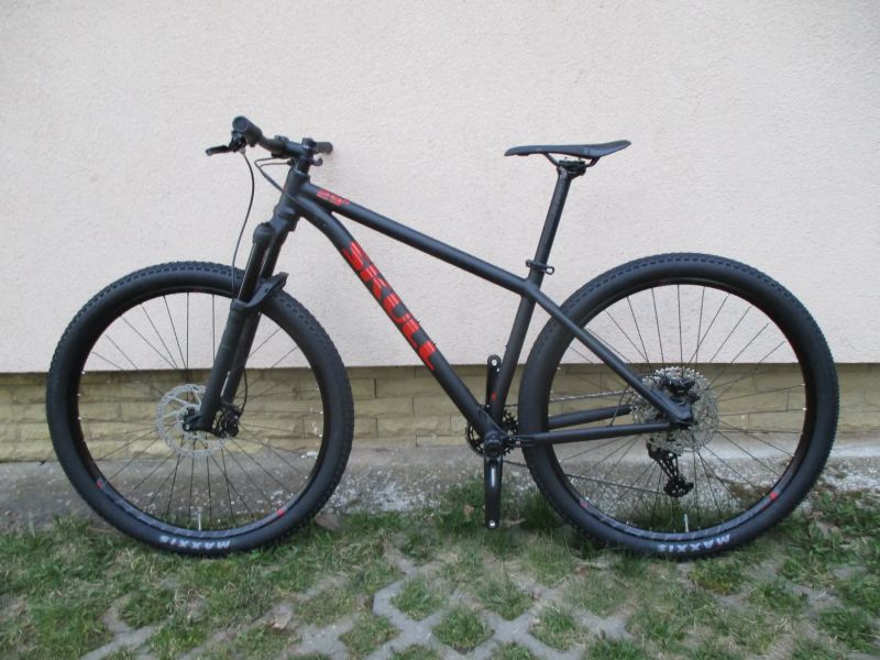 Nové lehké 29" kolo RB CR 17", vidlice Manitou Machete air, Shimano Deore 1x11, BOOST pevné osy