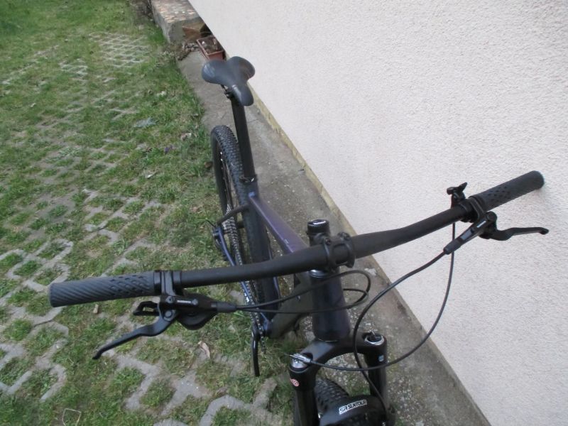 Nové 29" kolo na rámu MRX Sport TB25 19", vzduch. vidlice Suntour XCR, Shimano Deore 1x11, pevná osa