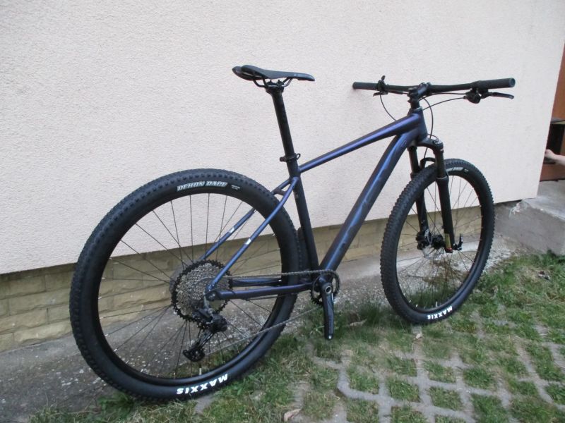 Nové 29" kolo na rámu MRX Sport TB25 19", vzduch. vidlice Suntour XCR, Shimano Deore 1x11, pevná osa