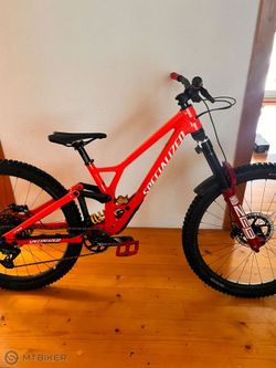 Specialized DEMO race predam/vymenim