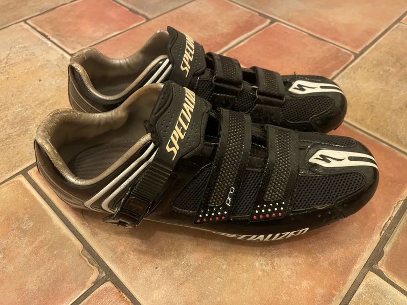 Tretry SPECIALIZED PRO Body geometry