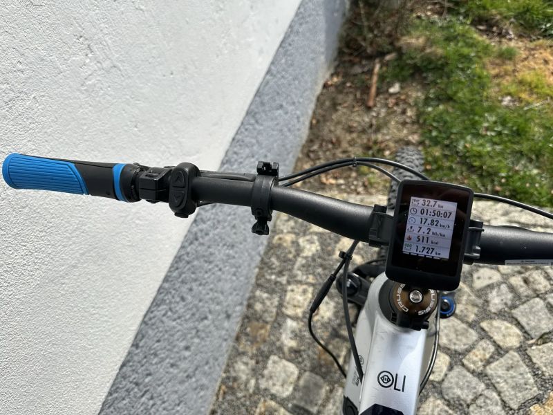 Crussis One Oli Guera 8.7 L 20'' skvělý stav, po servisu