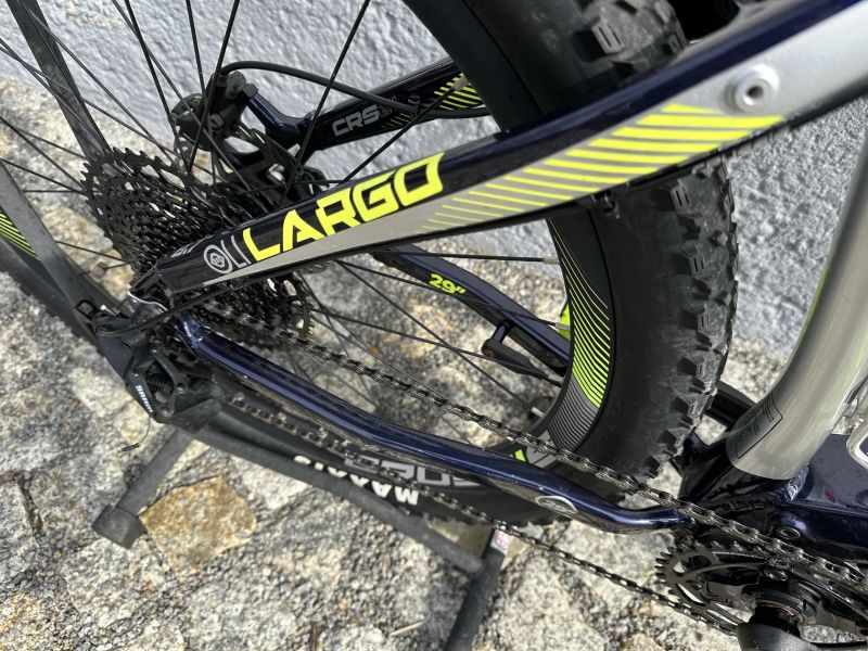 Crussis One Oli Guera 8.7 L 20'' skvělý stav, po servisu