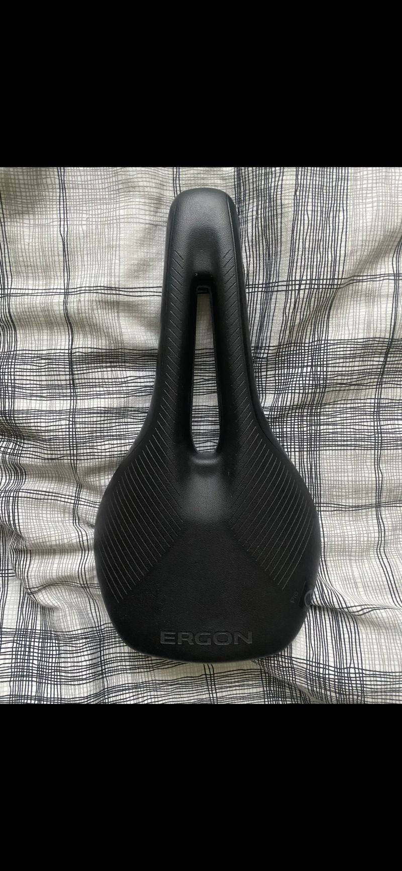 Sedlo Ergon SR Pro Women stealth S/M