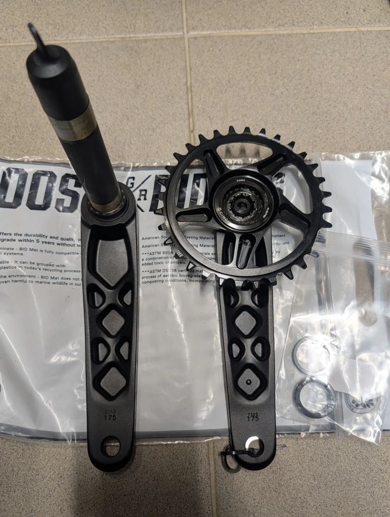 Kliky Race Face Aeffect 175mm