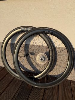 karbonová kola Fulcrum Airbeat 400 | kazeta Campagnolo 12v | ořech N3W | Vittoria Corsa N.EXT 28c
