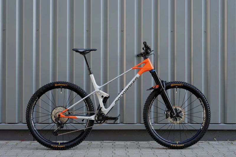 Mondraker Raze Carbon R