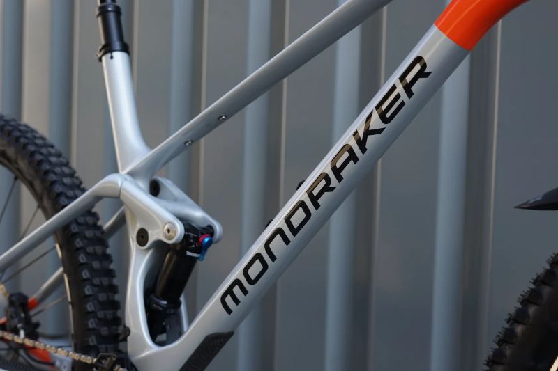 Mondraker Raze Carbon R