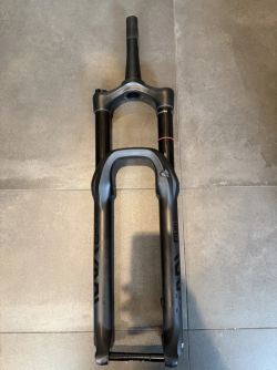 RockShox Yari RC 