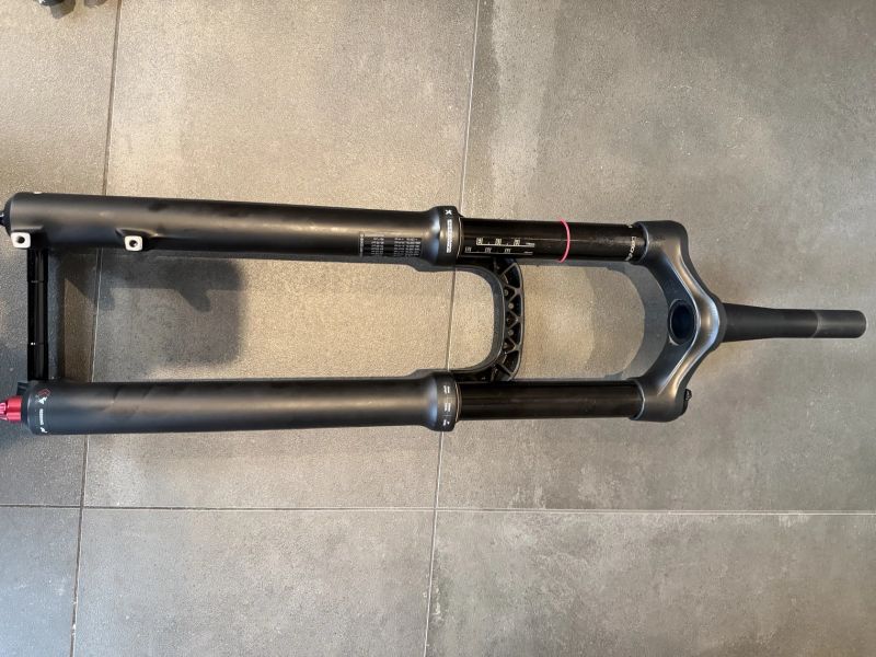 RockShox Yari RC 