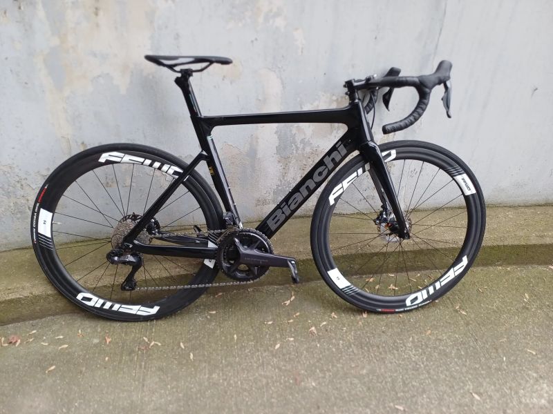 Bianchi Aria | Ultegra Di2 2x12 | FFWD karbon kola | vel. 55