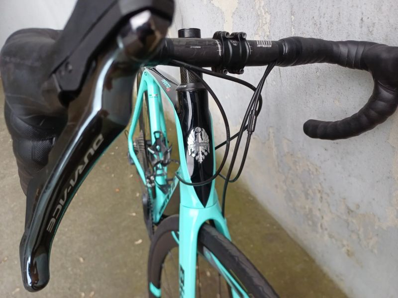 Bianchi Infinito CV Disc | Ultegra | komfortní endurance | vel. 57cm