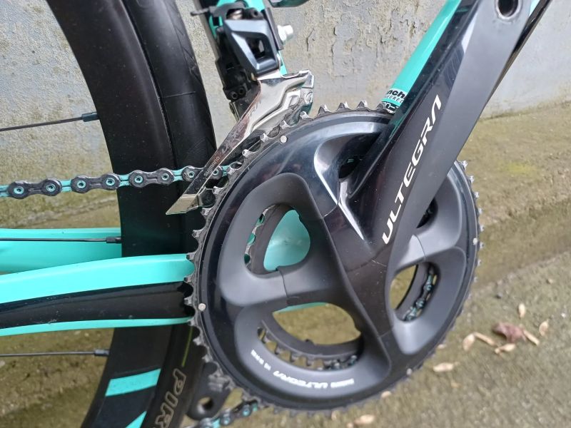 Bianchi Infinito CV Disc | Ultegra | komfortní endurance | vel. 57cm