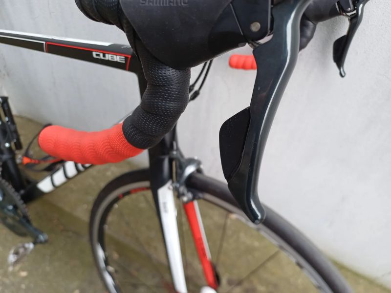 Cube ATTAIN RACE Tiagra velikost 56cm 