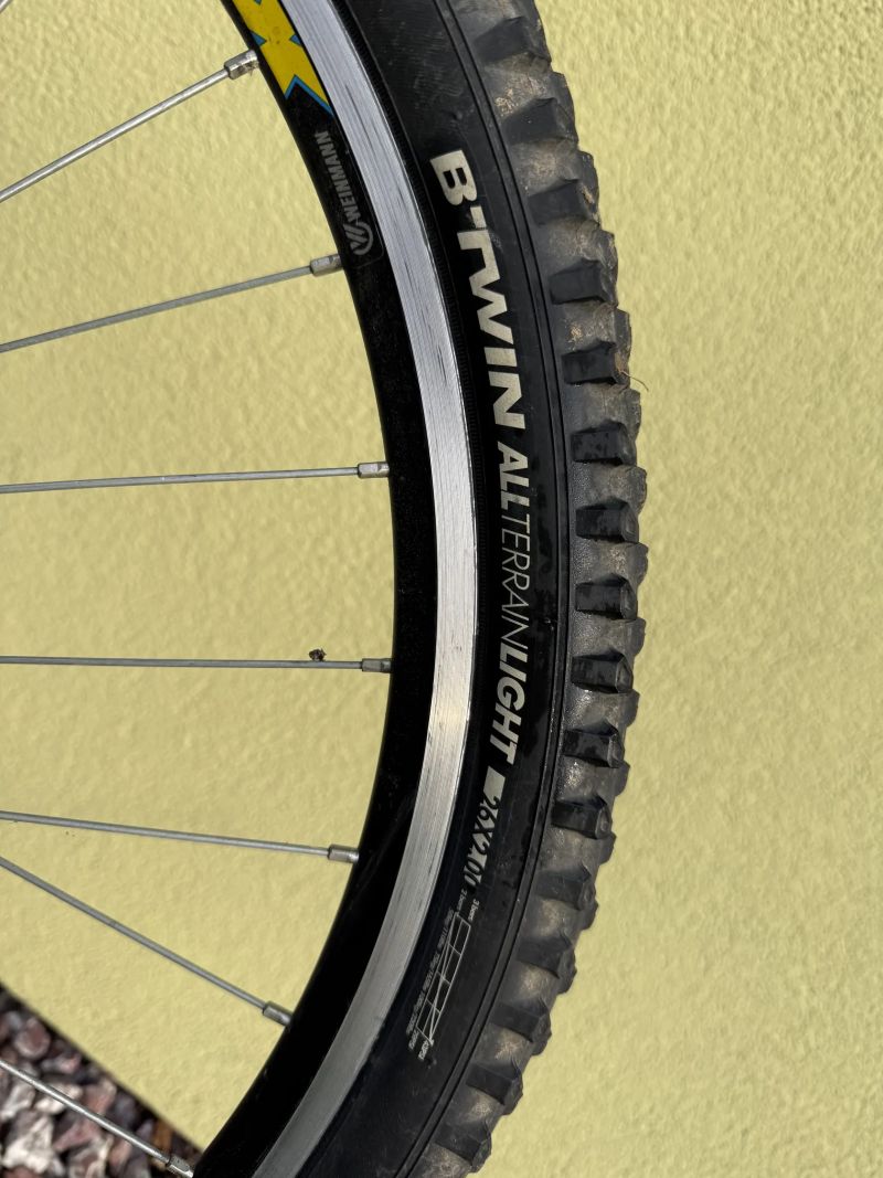 Rock Machine Surge 24