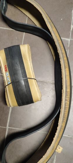 Hutchinson top slick 26x1,2 plášť nový 