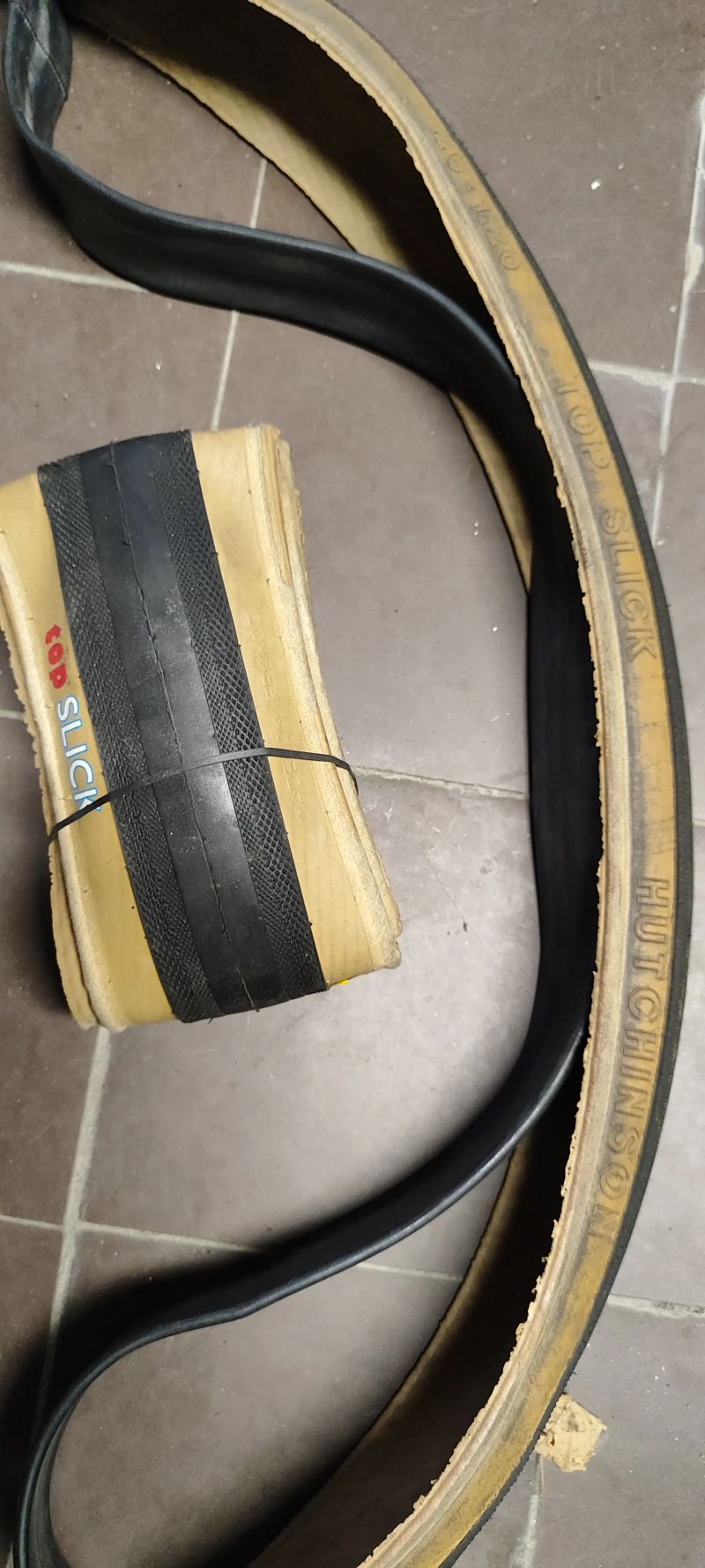 Hutchinson top slick 26x1,2 plášť nový 