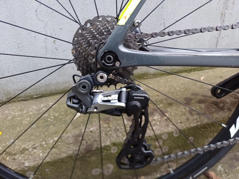 Cube Cross | GRX Di2 | karbon | univerzální stroj | vel. 53