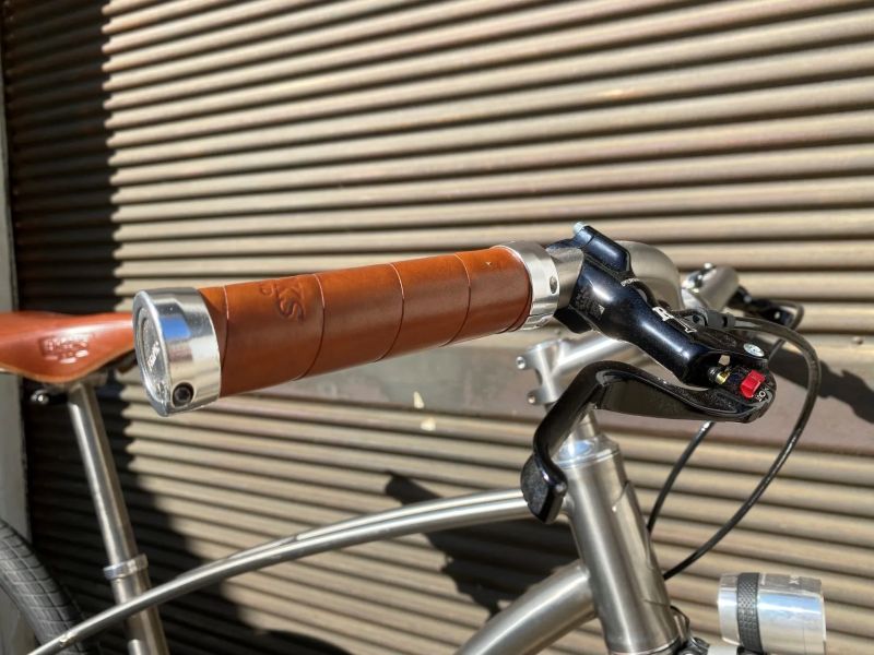 BUDNITZ No.1 Titanium