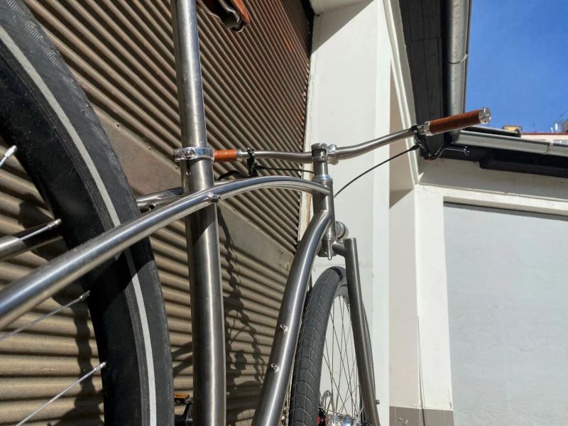 BUDNITZ No.1 Titanium