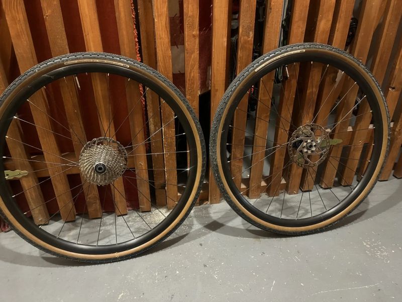 Prodám Gravel kola Cube GR 2,3, 622x2,3C