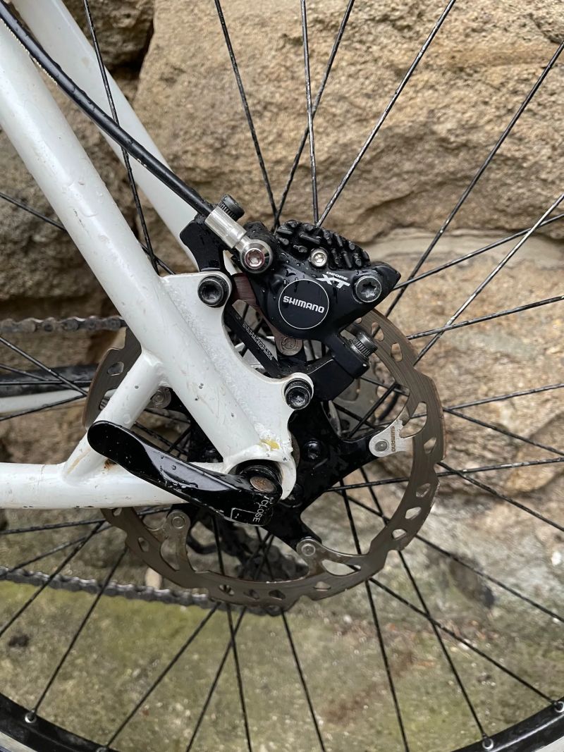 Marin Eldridge Grade Columbus, vidlice Rock Shox Reba 100mm, brzdy a přehazovačka Shimano XT