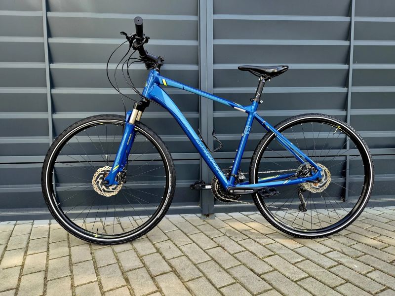 (62)Crossové/Trekingové kolo Merida