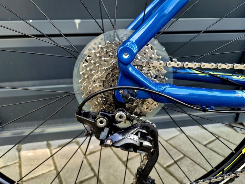 (62)Crossové/Trekingové kolo Merida