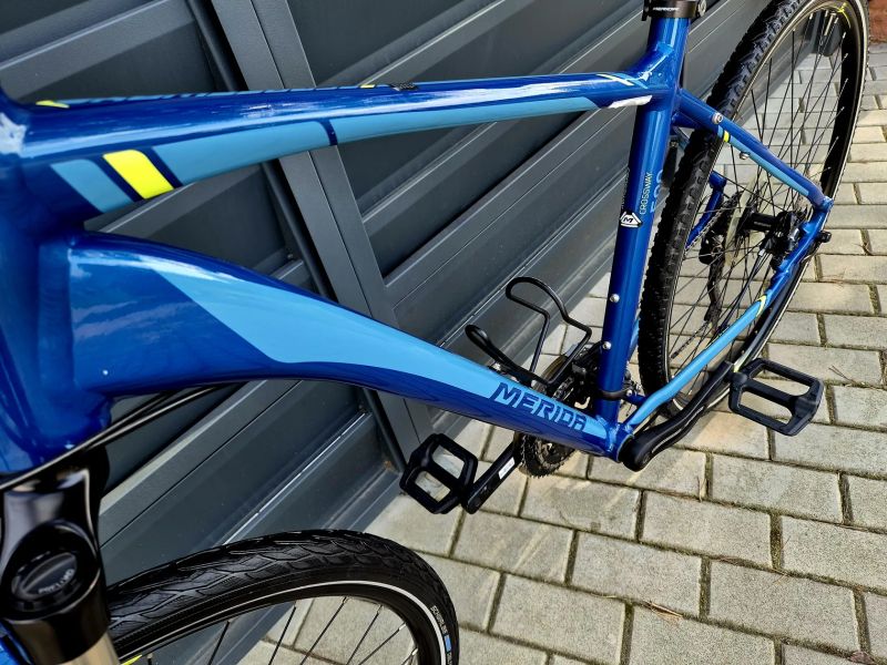 (62)Crossové/Trekingové kolo Merida