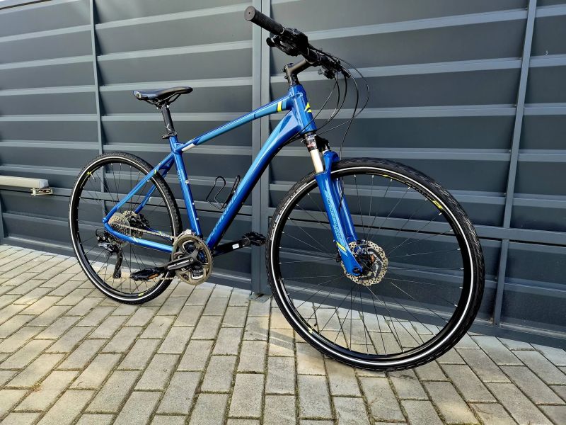 (62)Crossové/Trekingové kolo Merida