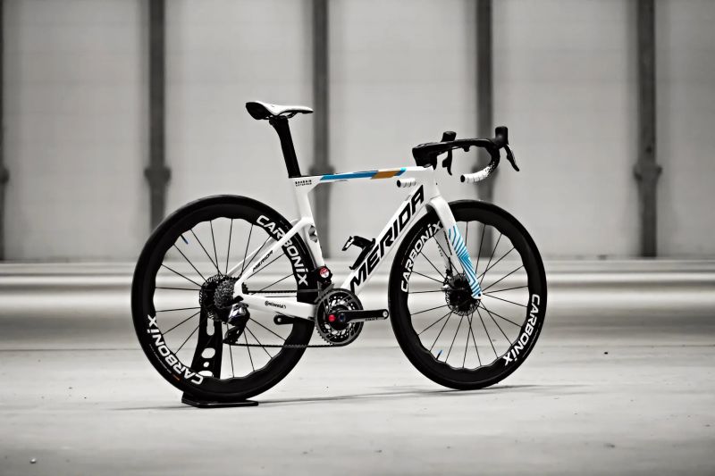 Merida Reacto Team Bahrain Victorious, Sram Red AXS 2x12, Powermeter, Carbonix