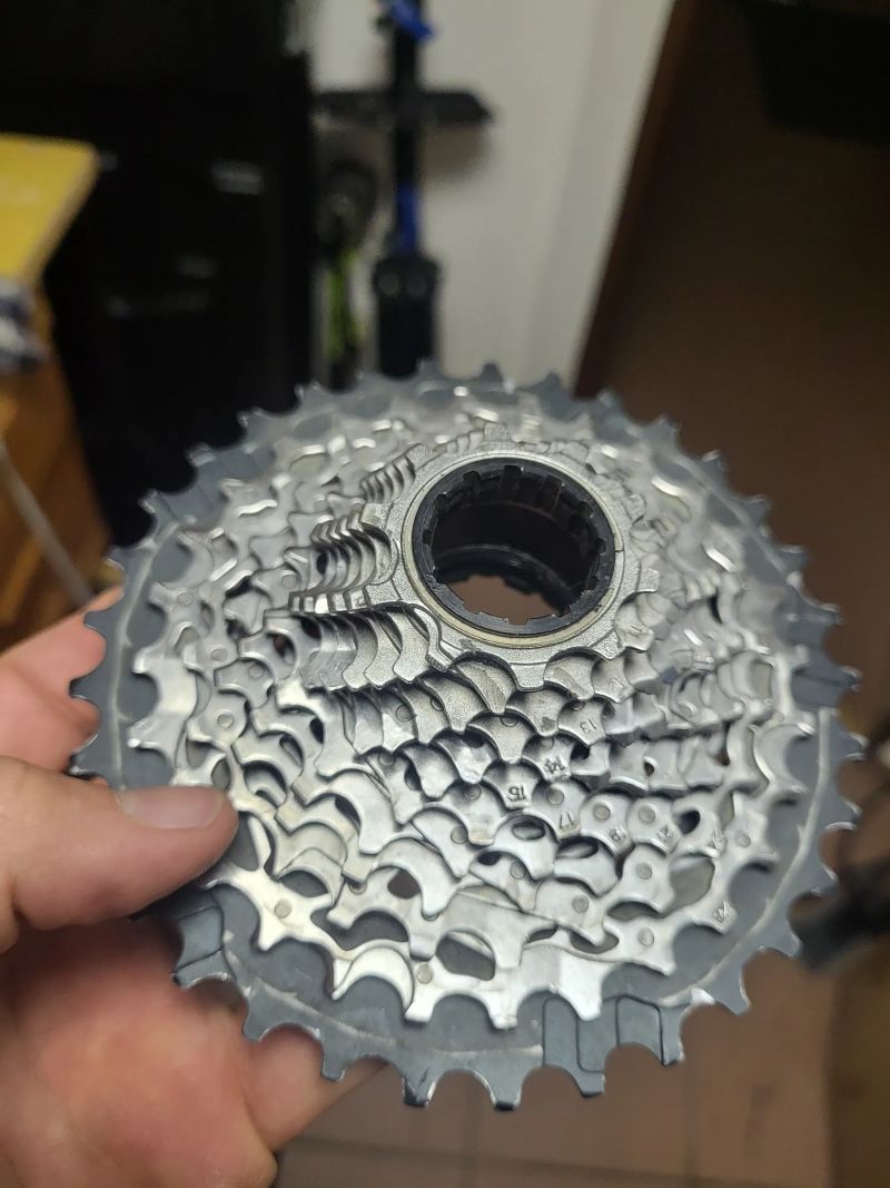 Sram cs xg 1270 d1 10-33