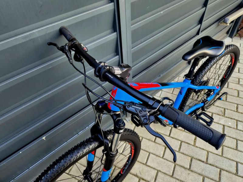 (64)Horské hliníkové kolo Superior 27,5"