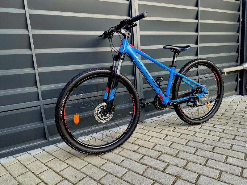 (64)Horské hliníkové kolo Superior 27,5"