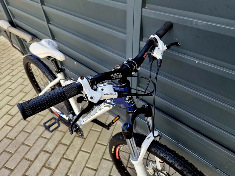 (65)Horské hliníkové kolo Rocky Mountain