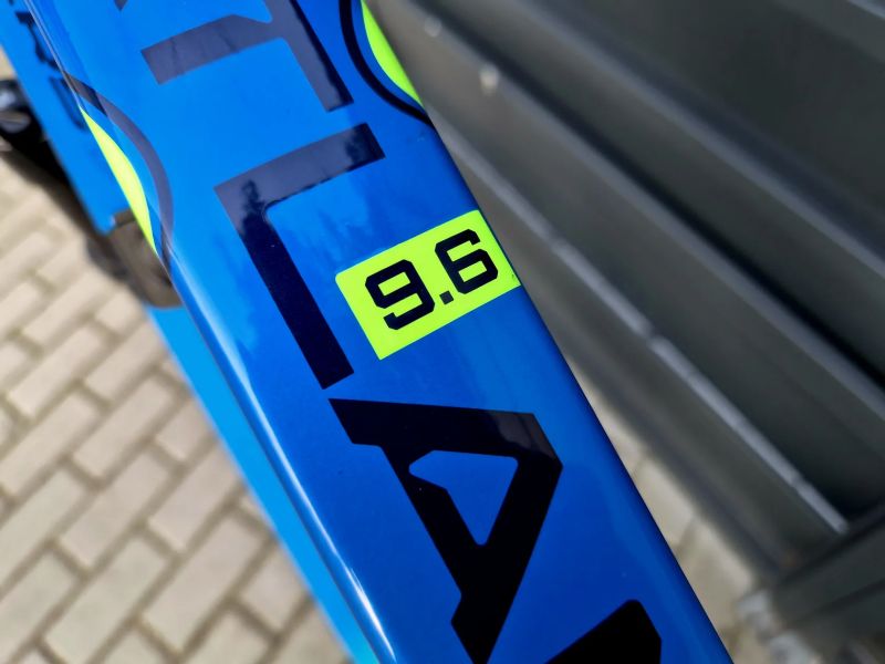 (66) Elektrokolo Crussis E-Atland 9.6 Zánovní