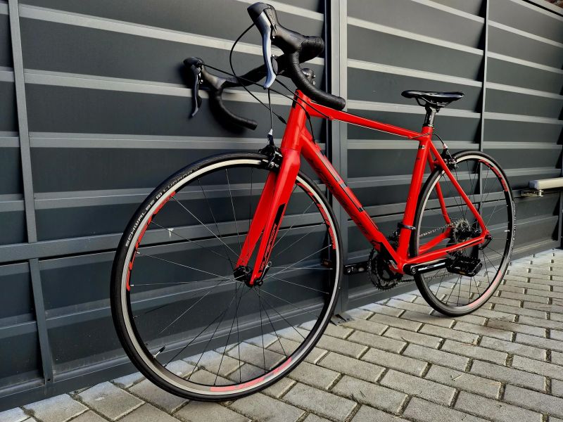 (67) Silniční kolo Superior 9,6kg