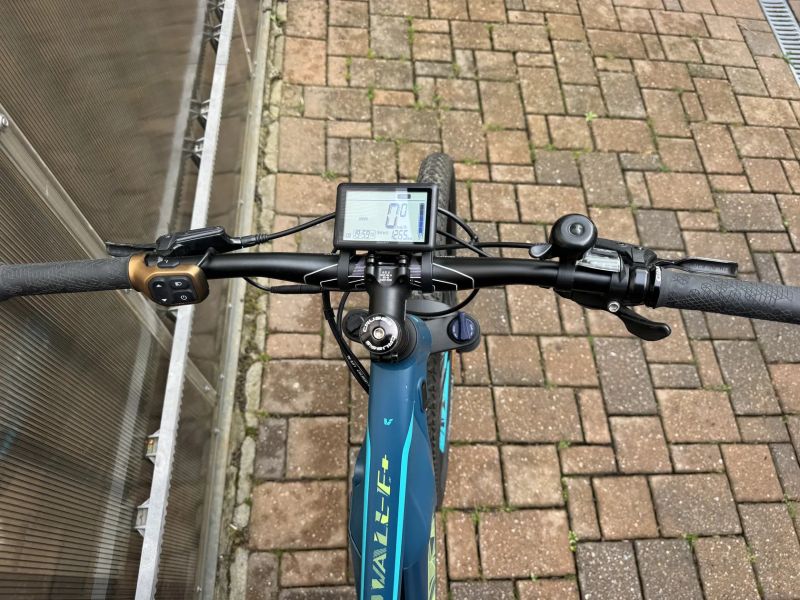 Giant VALL LIV, motor Yamaha