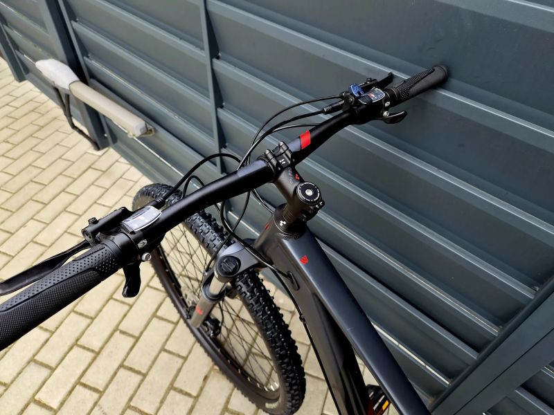 (68)Horské hliníkové kolo Cube 29"