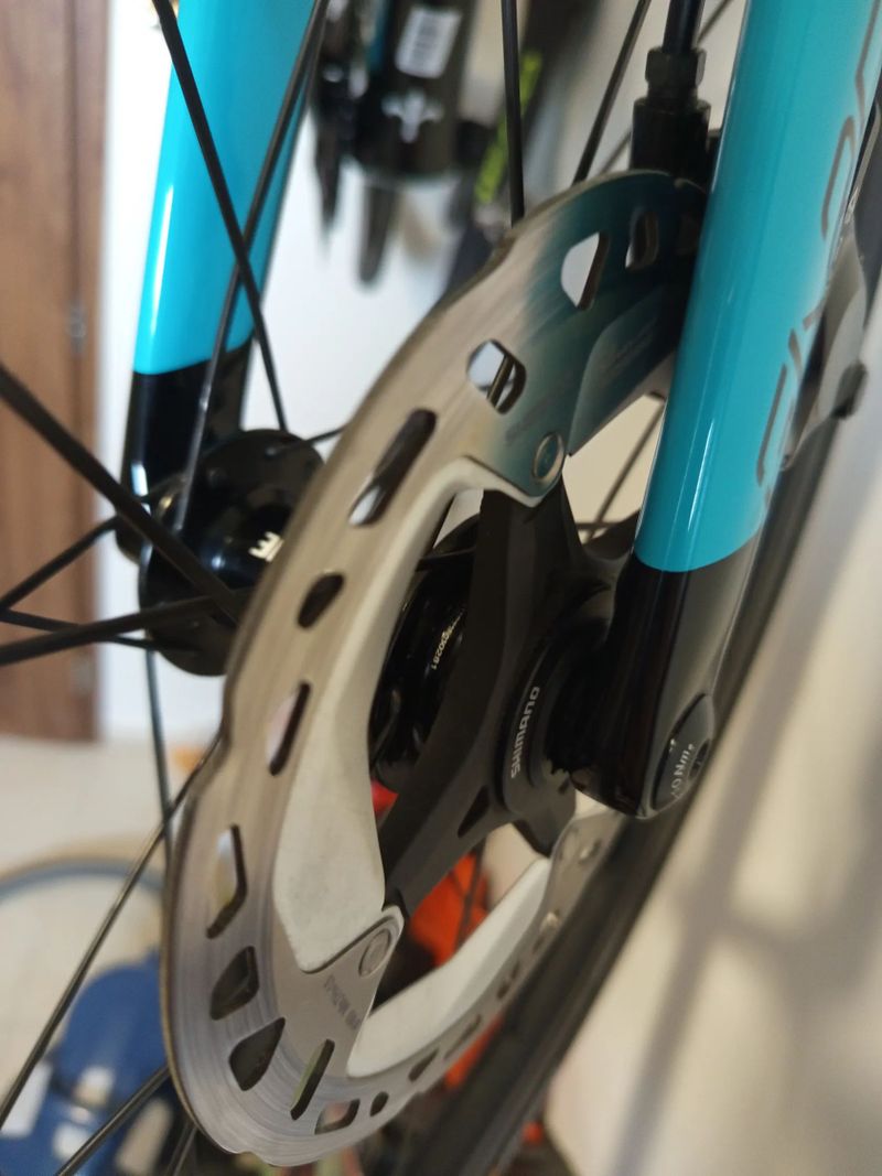 Zapletená karbonová kola ATTAGUE