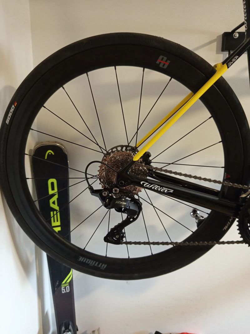 Zapletená karbonová kola ATTAGUE