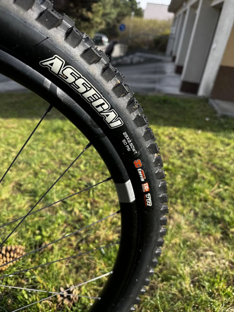 YT Industries Cora core 2 mx 2023 sleva do.23.3 48000