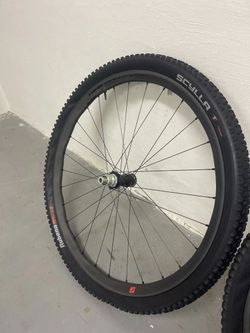 Set karbonových kol zn. Fulcrum