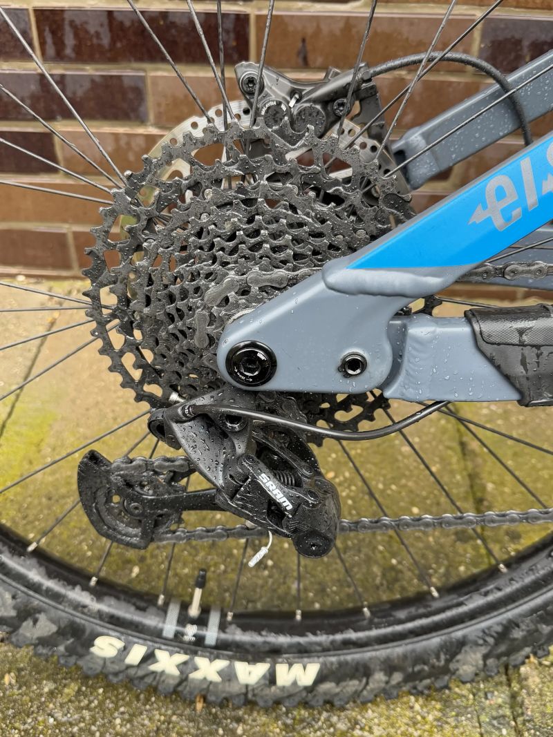 Ghost Ghost, E-ASX 160 Essential, grau, 29''