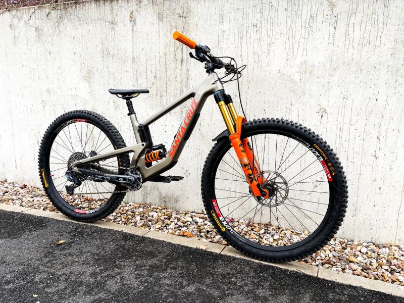 Santa Cruz Megatower v2