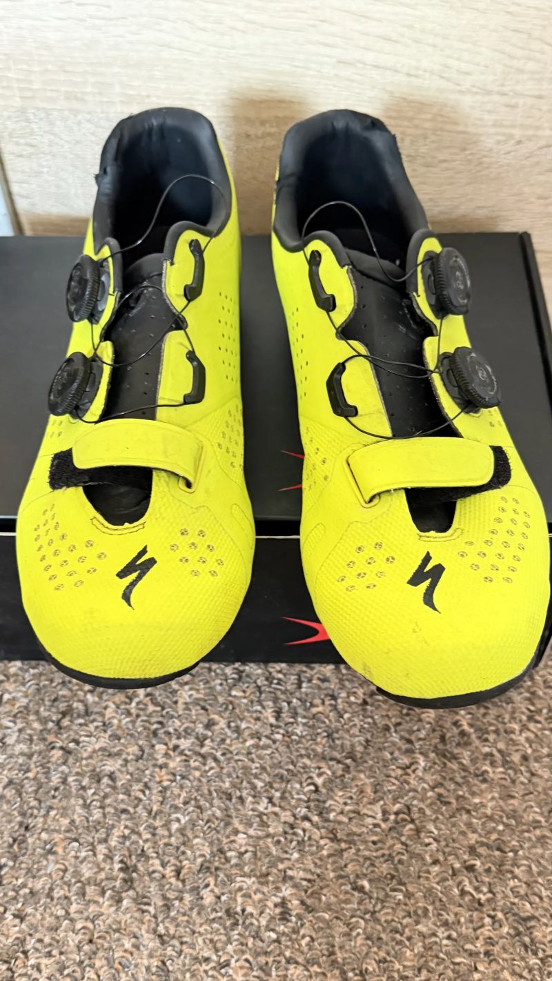 Tretry Lake, Specialized