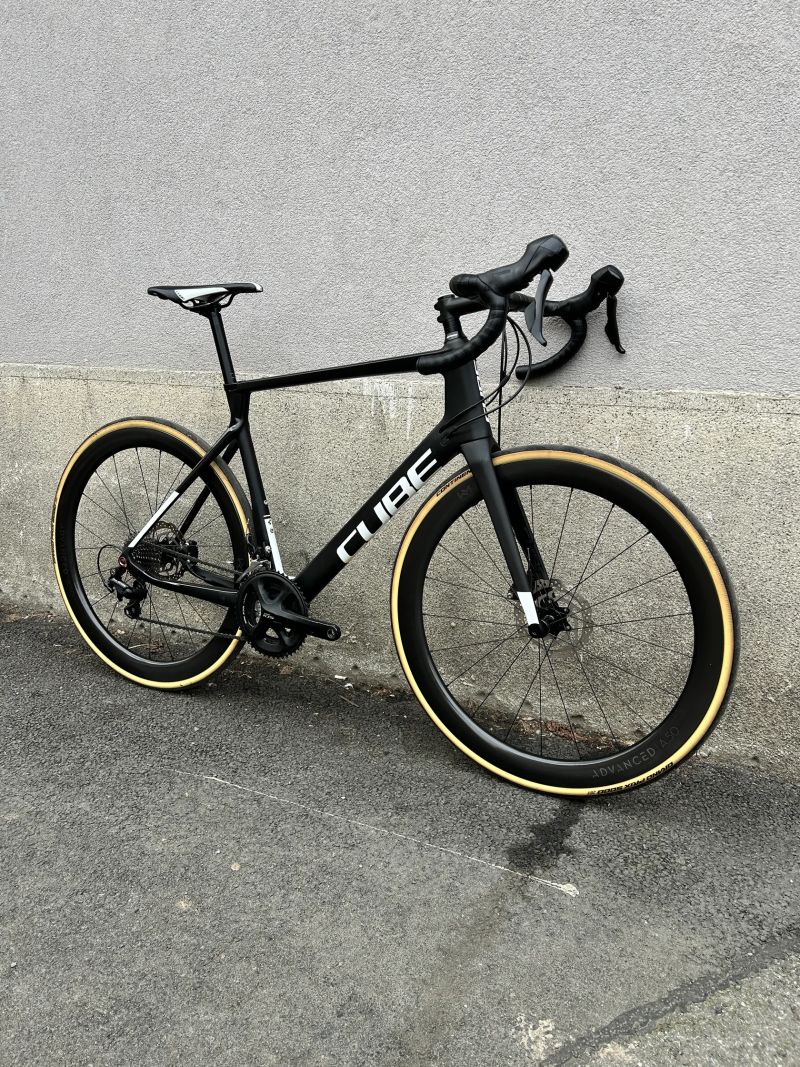 Cube Agree C:62 Race L Newmen a.50 karbon kola