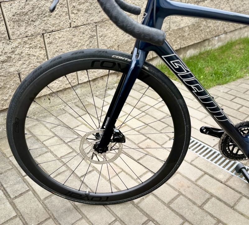 Giant TCR Advanced Pro, Rival AXS E1, Roval 