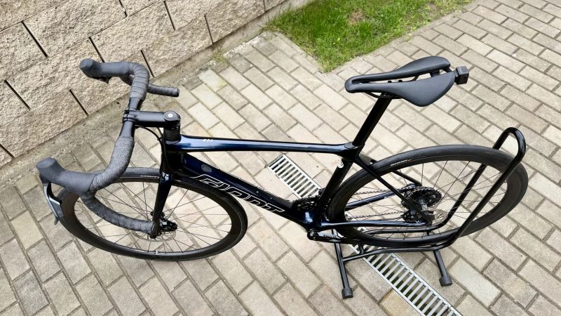 Giant TCR Advanced Pro, Rival AXS E1, Roval 