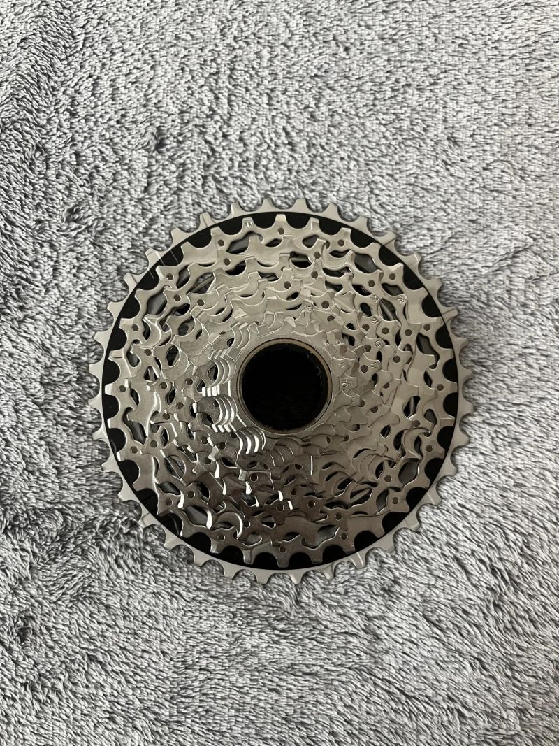 Nová kompletní sada SRAM FORCE E1